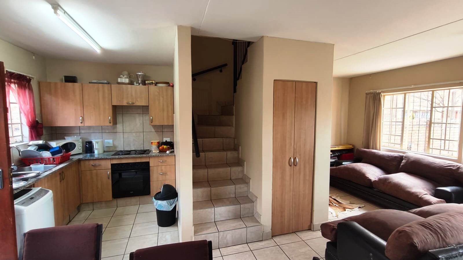 Corner stand two bedroom for sale in Annlin