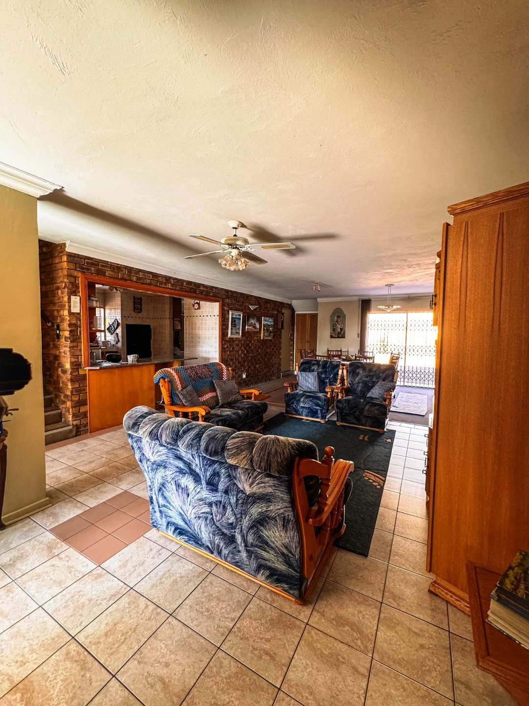 Five bedroom house for sale in Montana Park