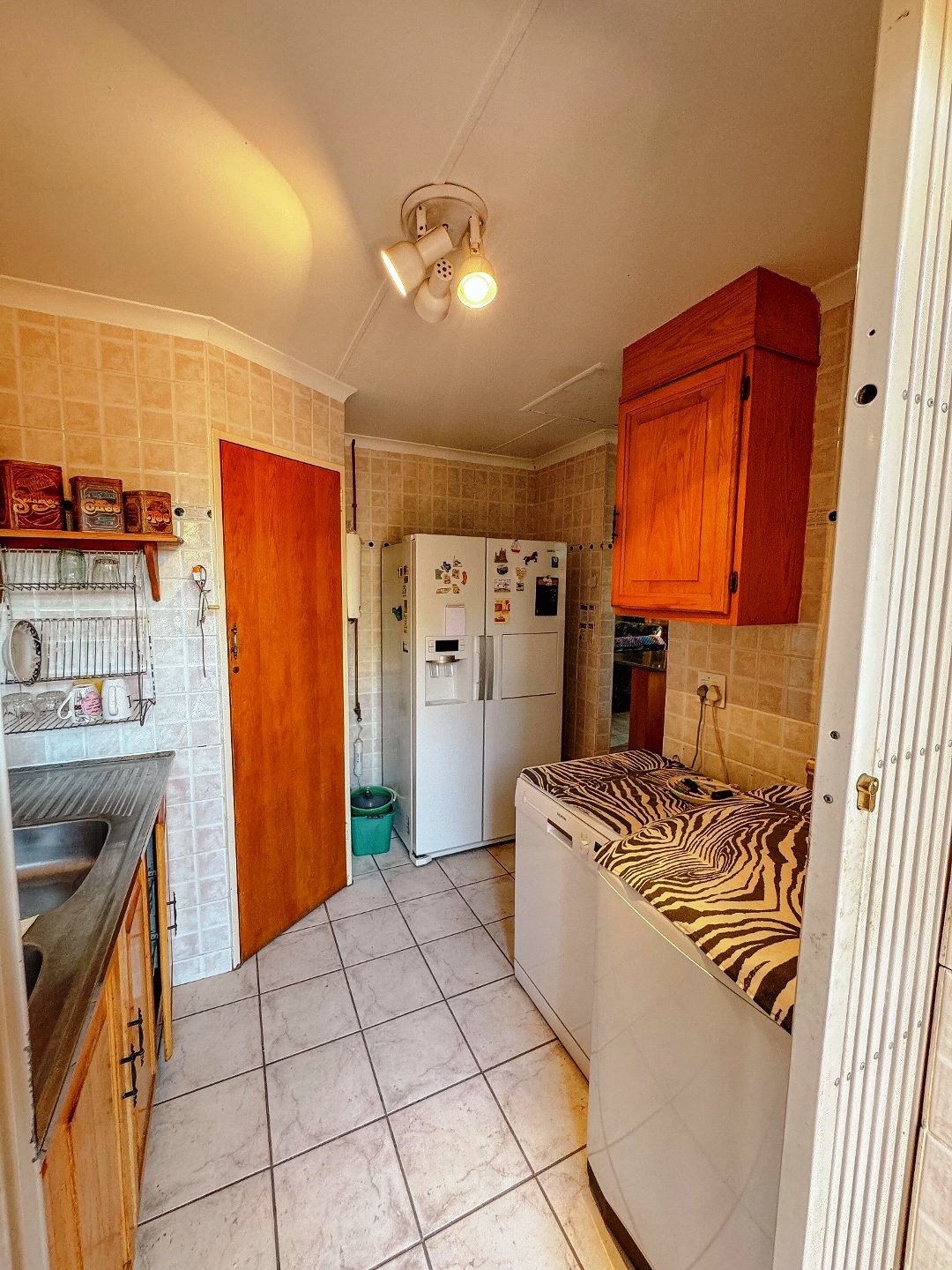 Five bedroom house for sale in Montana Park