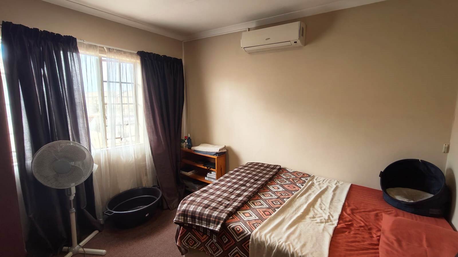 Corner stand two bedroom for sale in Annlin