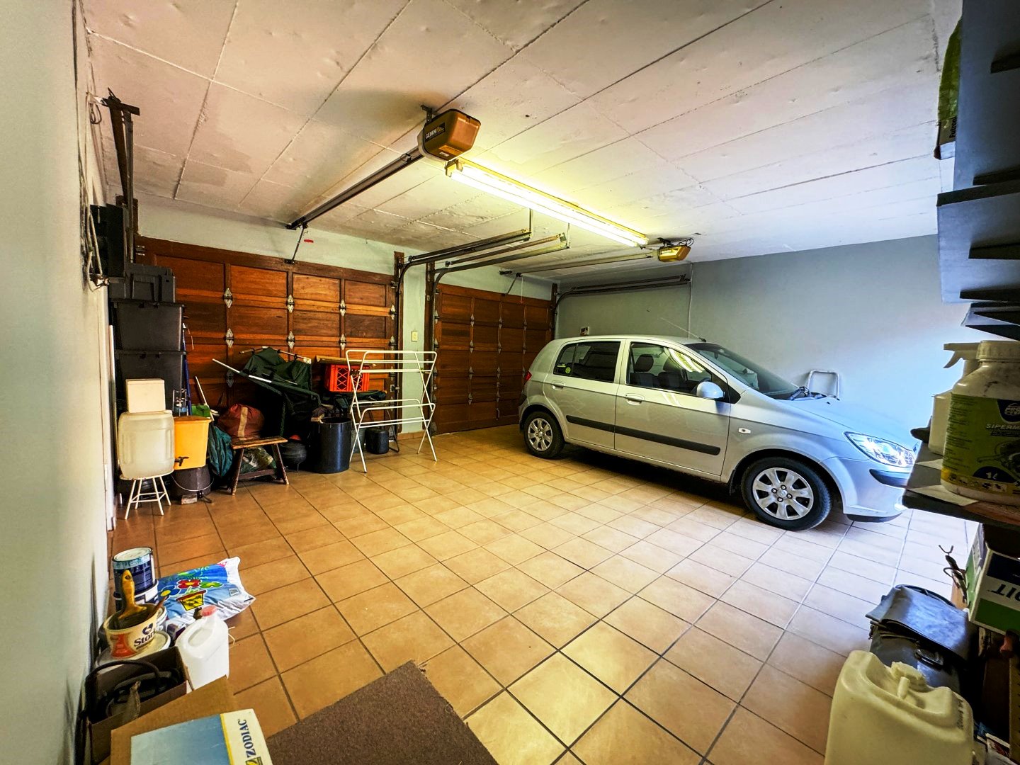 Five bedroom house for sale in Montana Park