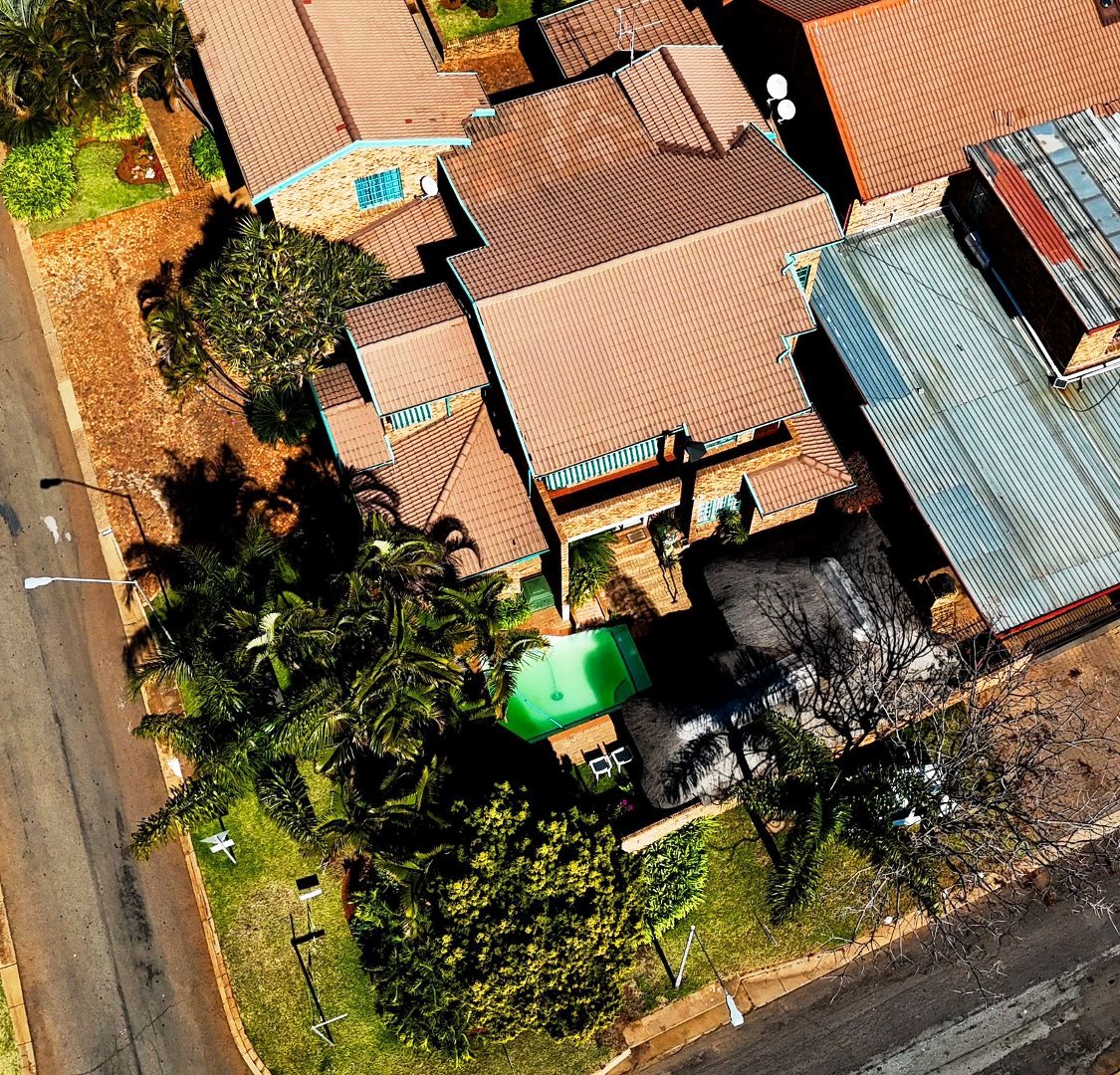 Five bedroom house for sale in Montana Park