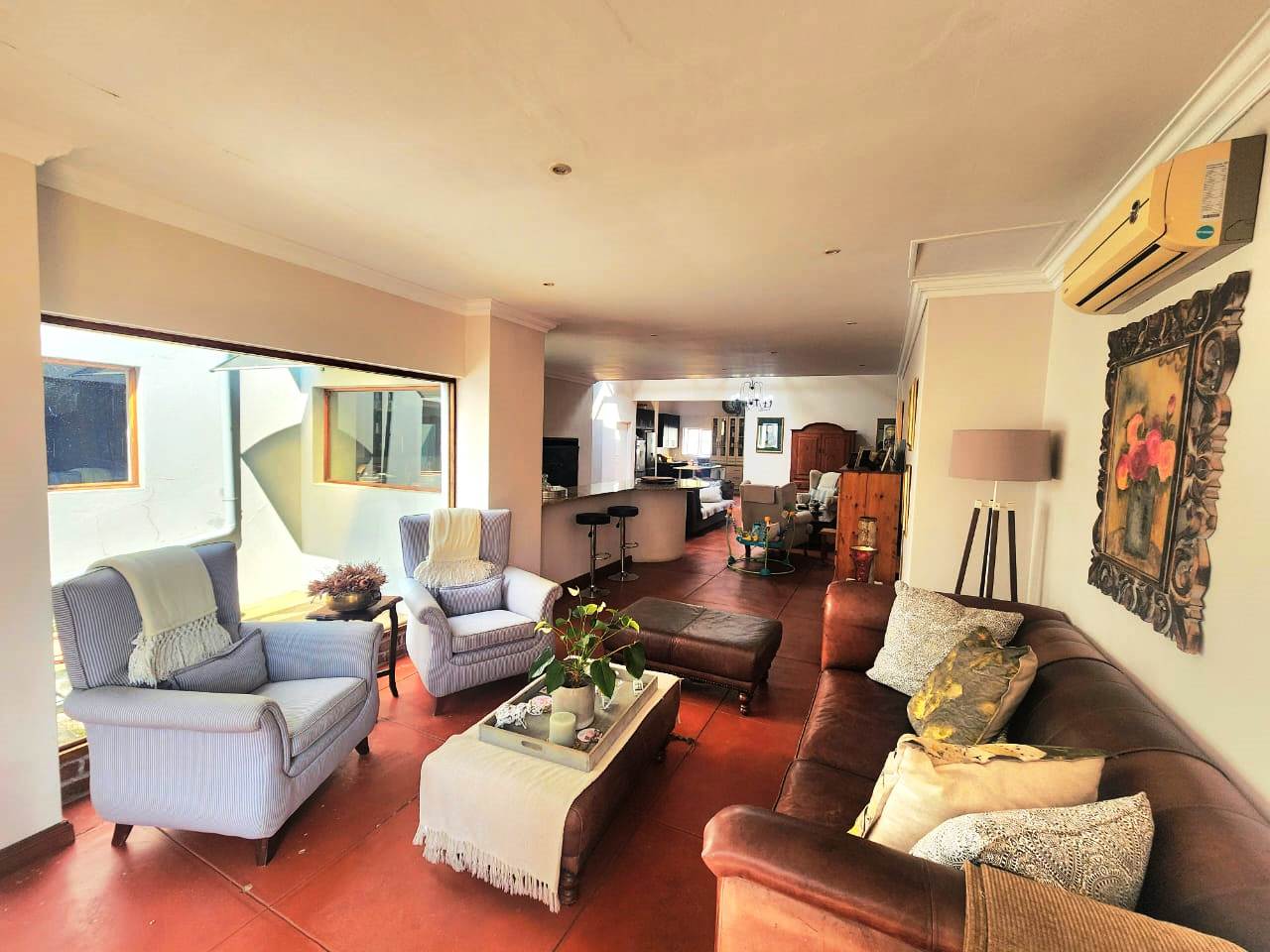 Stylish four bedroom house for sale in ZCE