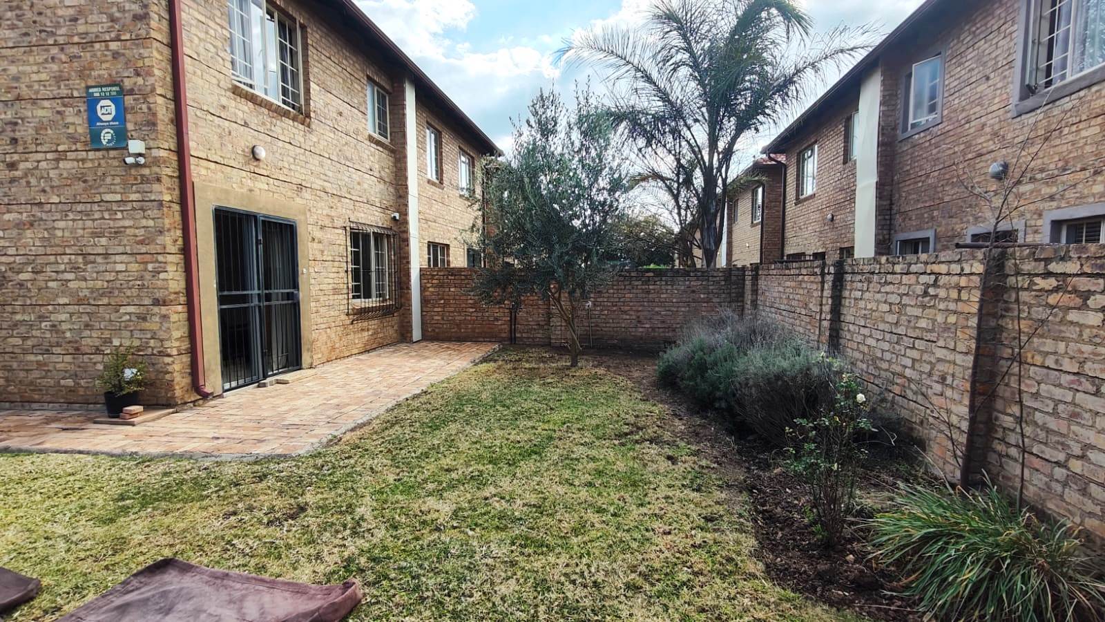 Corner stand two bedroom for sale in Annlin