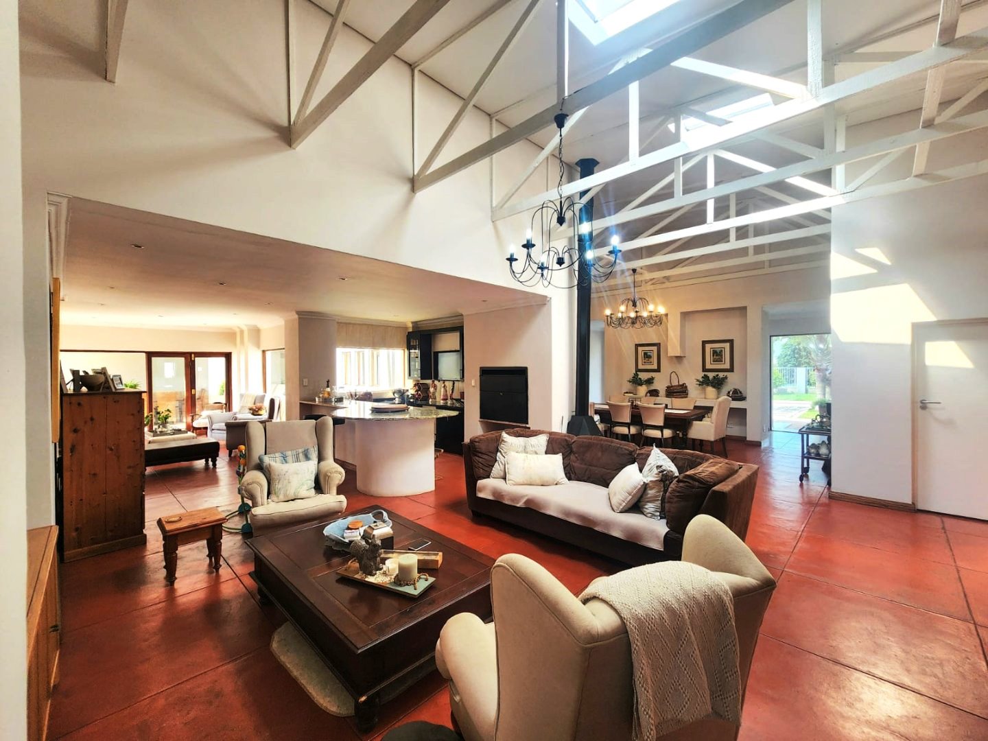 Stylish four bedroom house for sale in ZCE