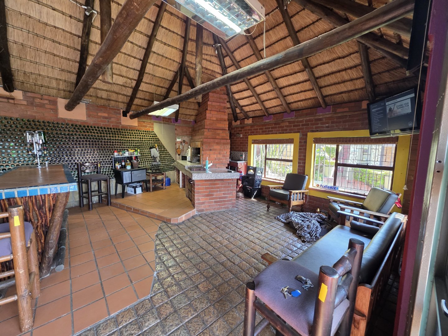 Three bedroom house for sale in Sinoville