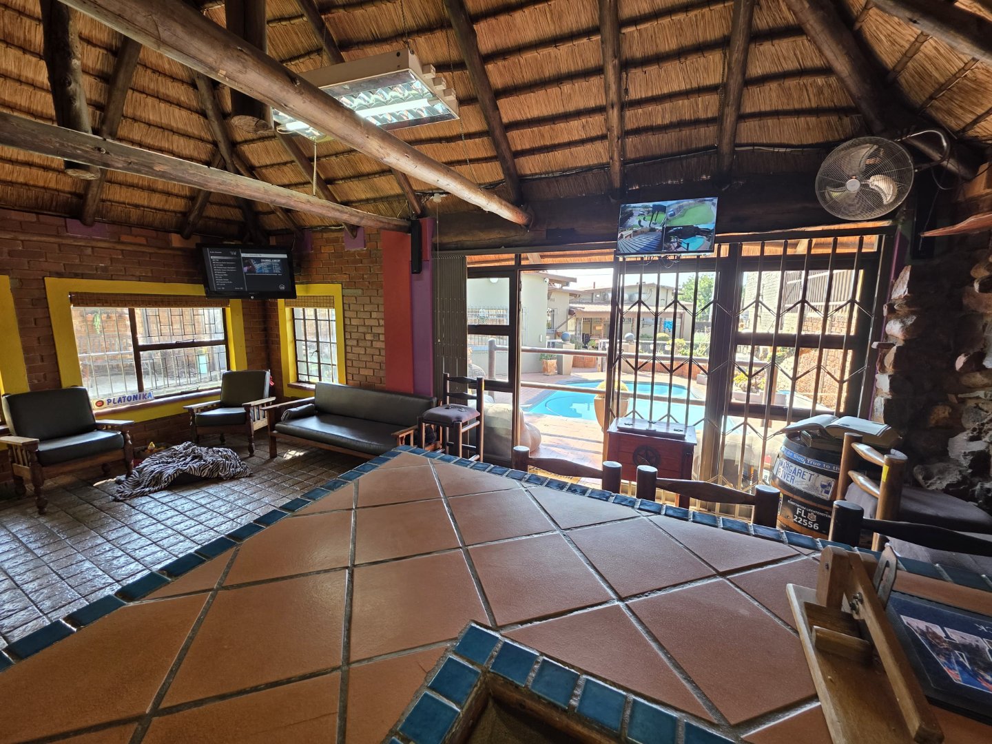 Three bedroom house for sale in Sinoville