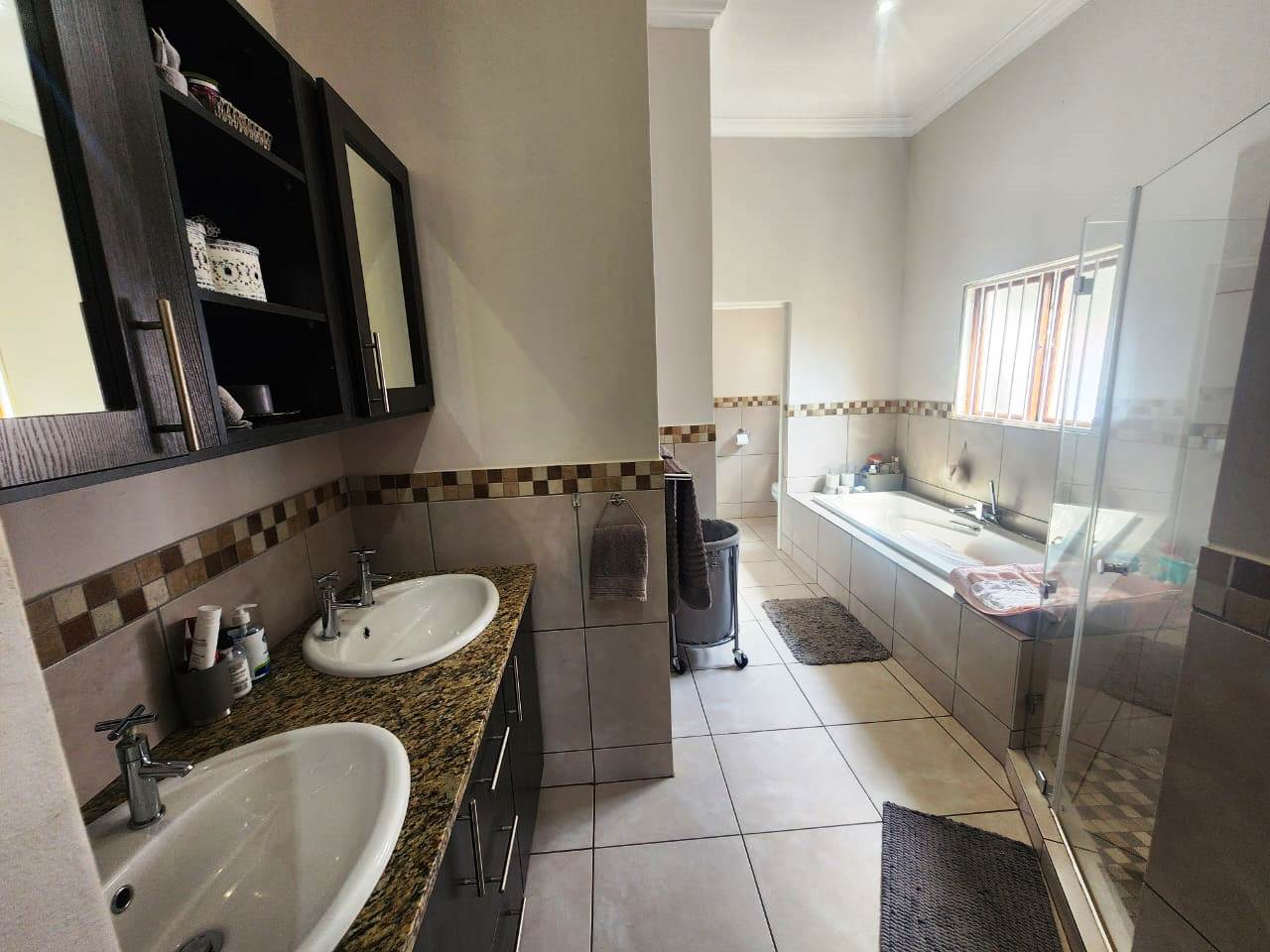 Stylish four bedroom house for sale in ZCE