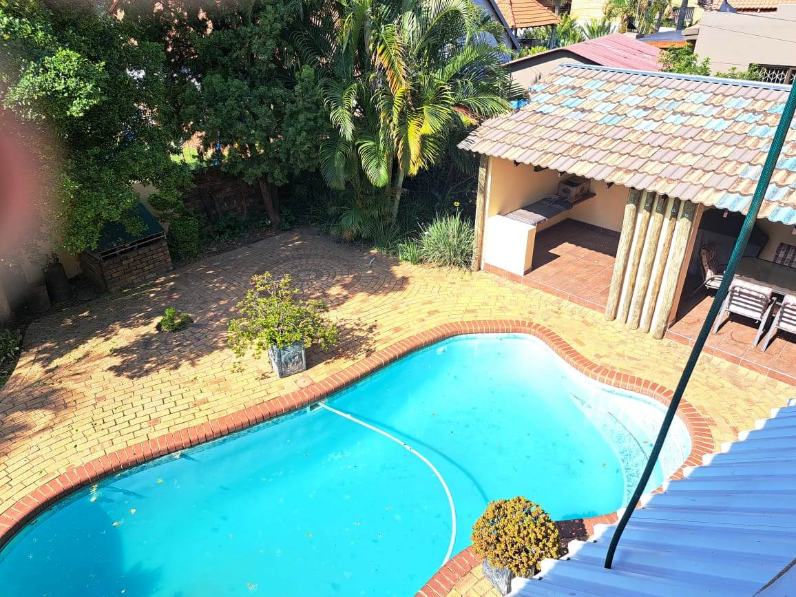 Four bedroom house for sale in Montana Park