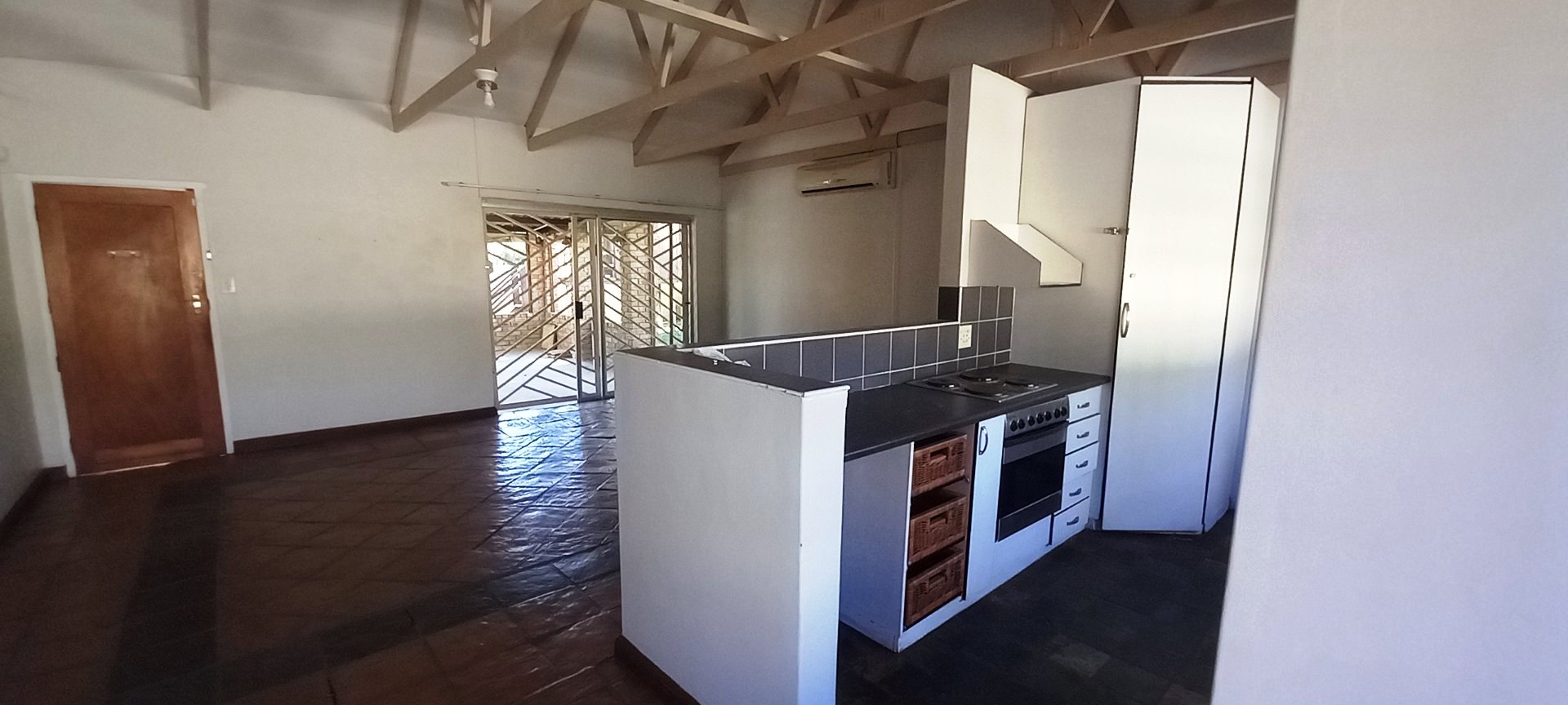 Three bedroom for sale in old Doornpoort