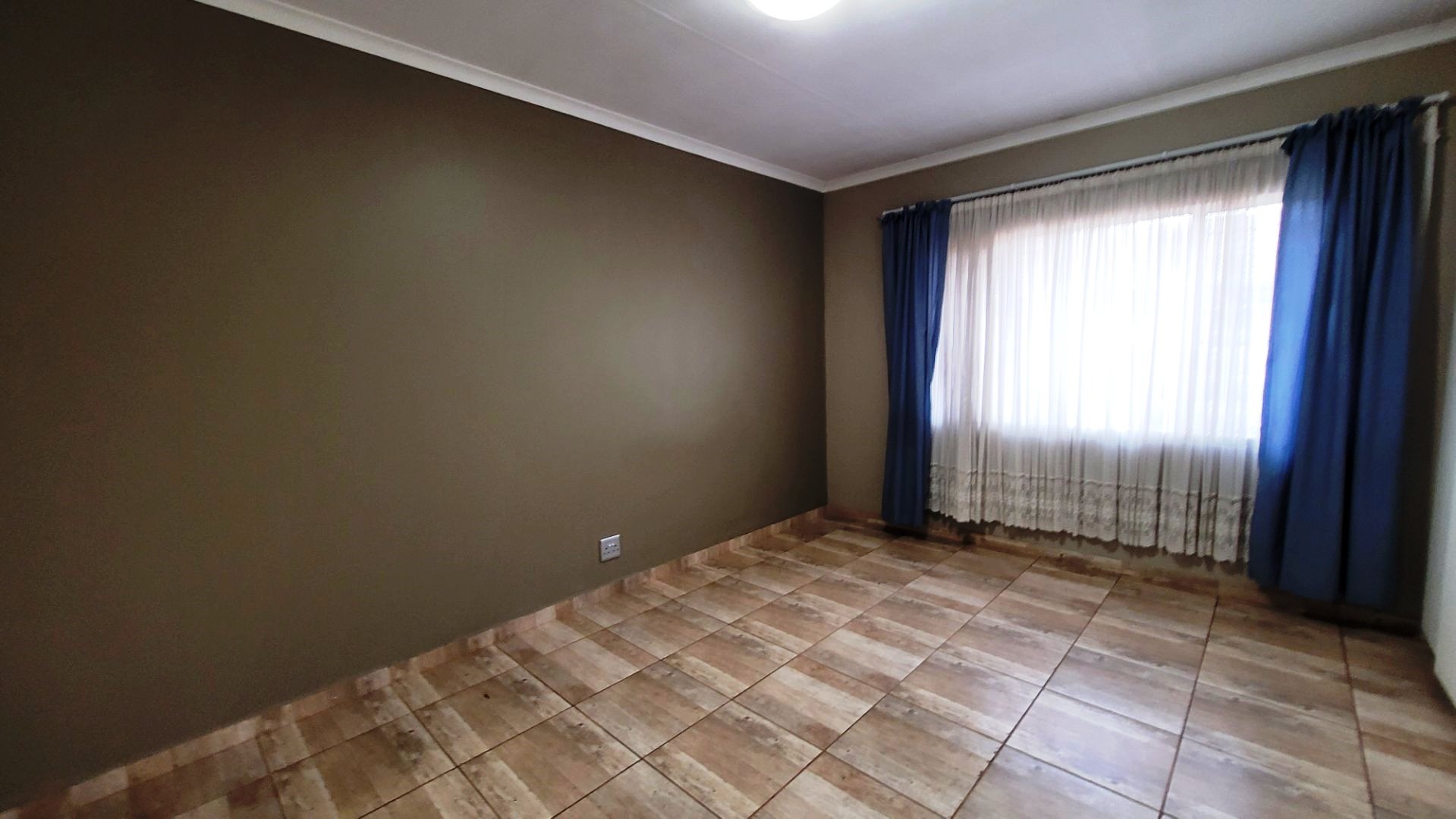 Three bedroom with study for sale in Doornpoort