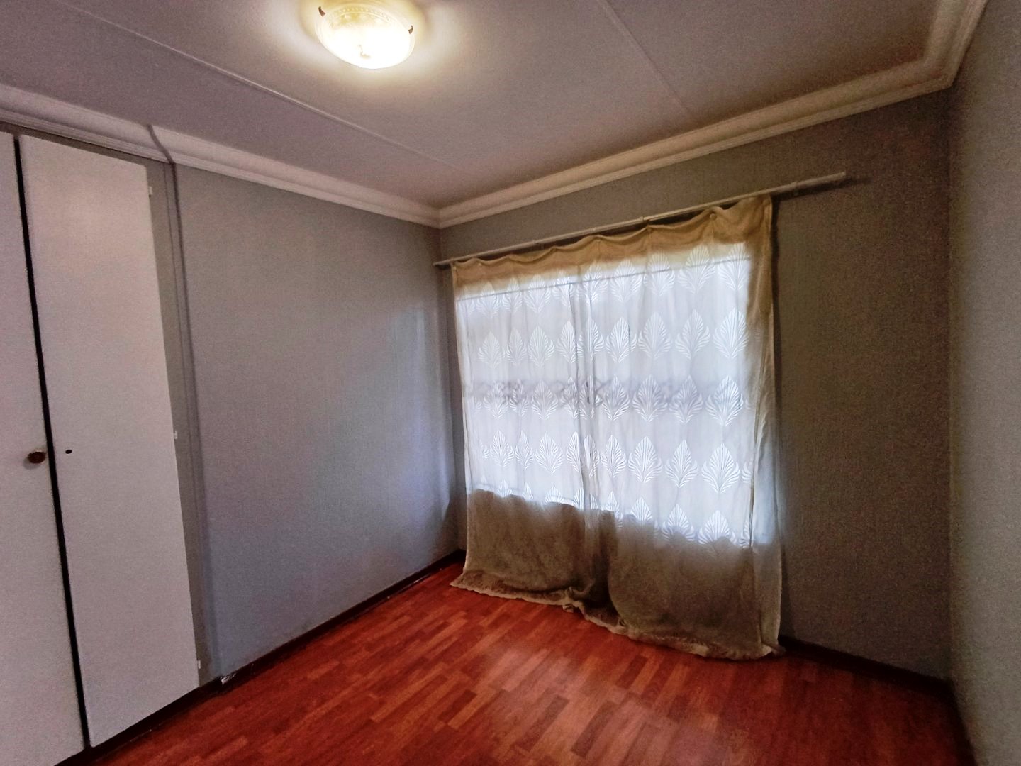 Three bedroom with loft and borehole for sale