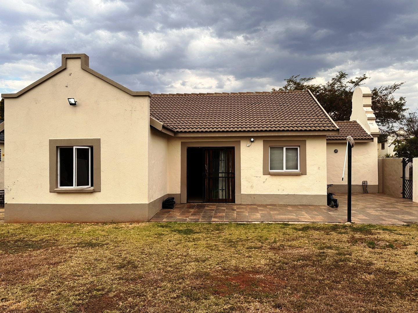 Two bedroom in Morgenhof golf estate for sale