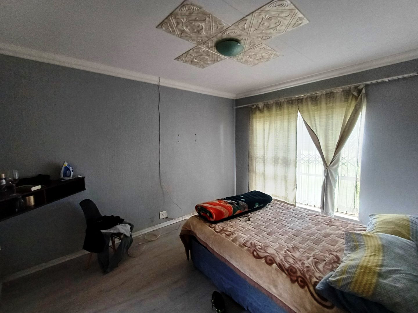 Three bedroom with loft and borehole for sale