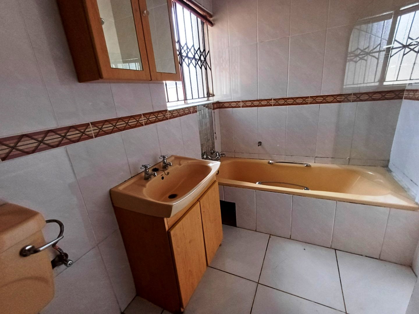 Three bedroom with loft and borehole for sale