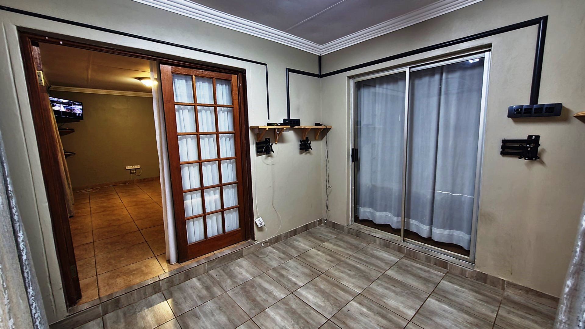 Three bedroom with study for sale in Doornpoort