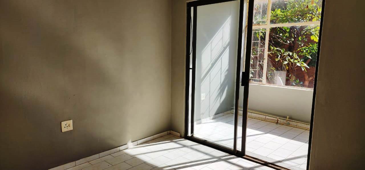 One and a half bedroom apartment for sale