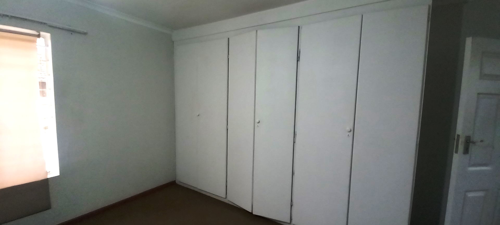 Three bedroom for sale in old Doornpoort