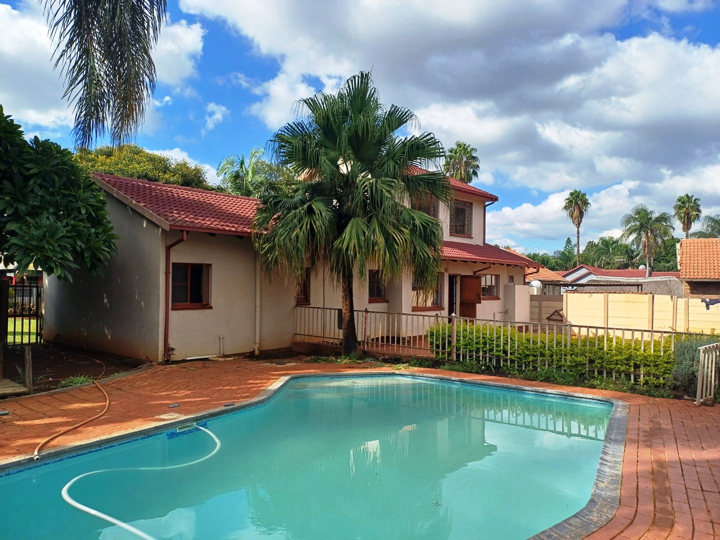 Three bedroom with loft and borehole for sale