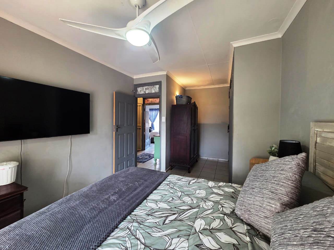 Three bedroom duplex for sale in Wonderboom