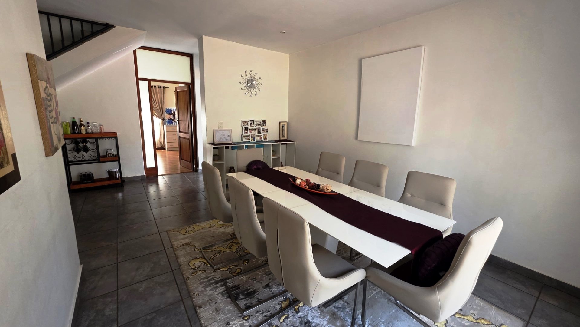 Five bedroom house for sale in Montana Tuine