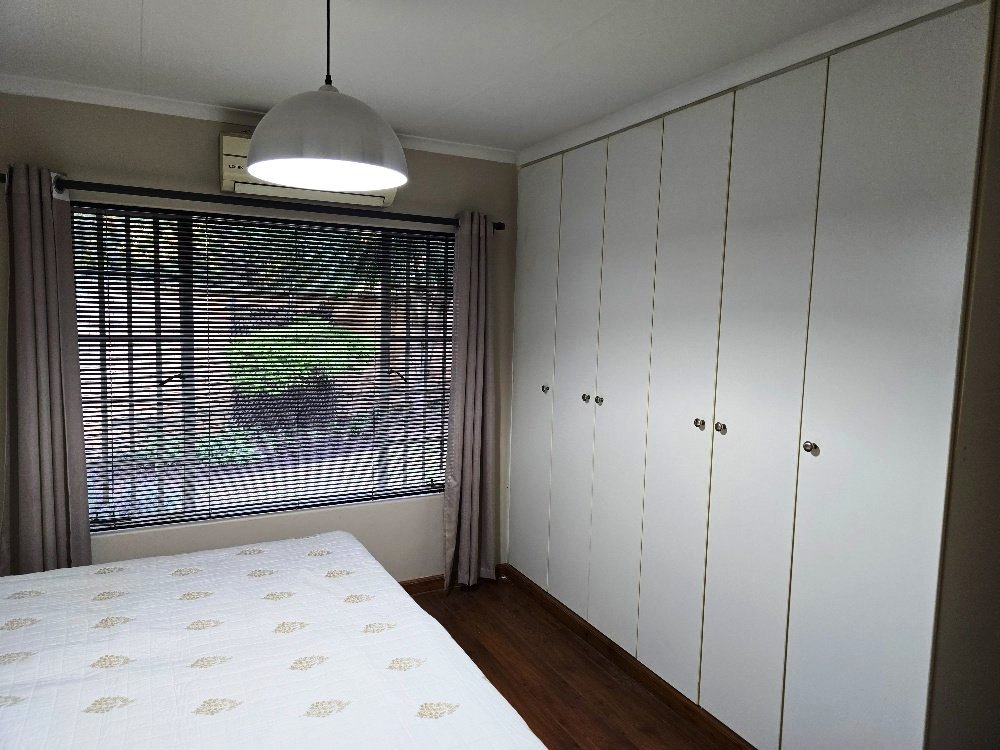 Three bedroom townhouse for sale in Sinoville