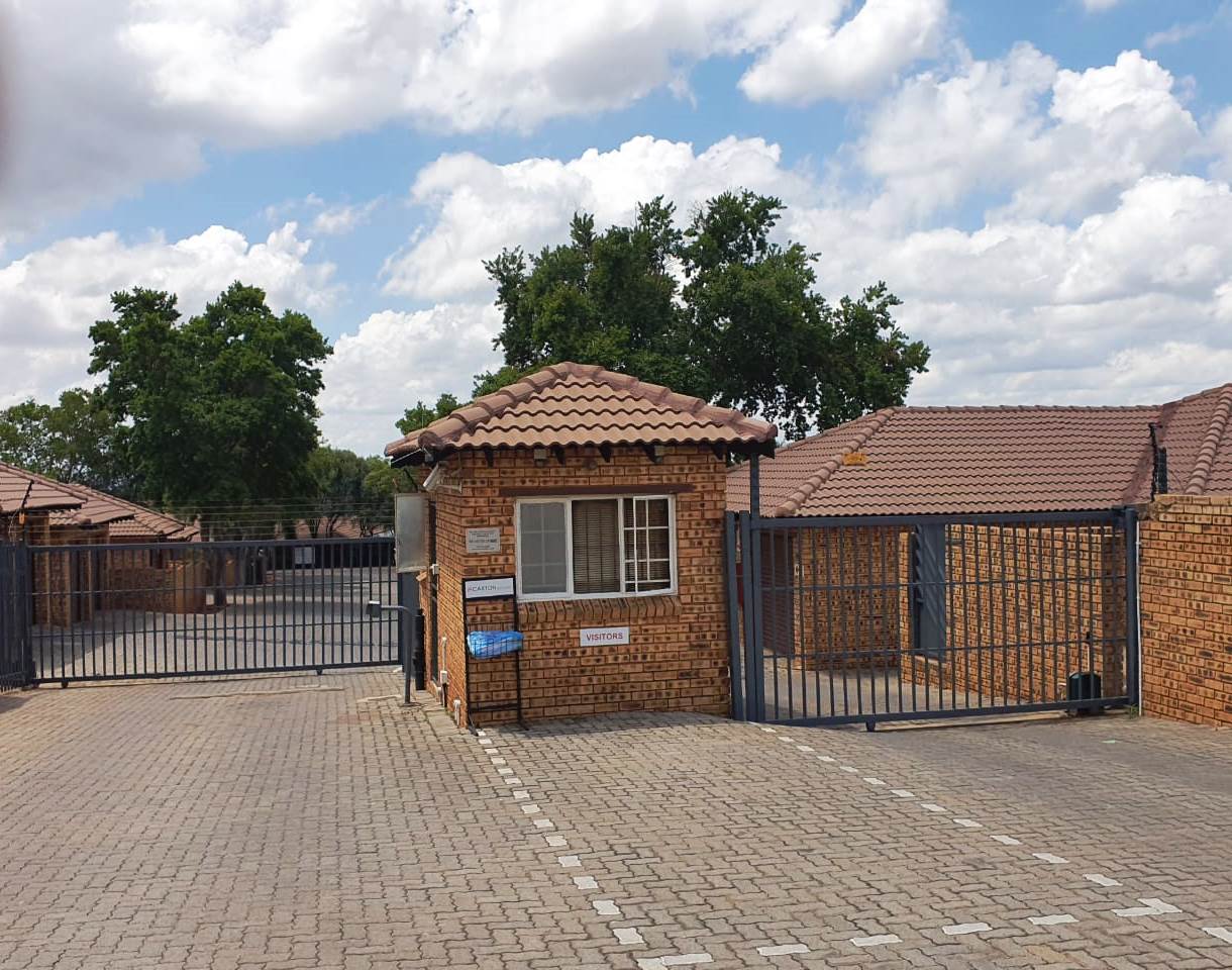 Two bedroom simplex for sale in Amandasig