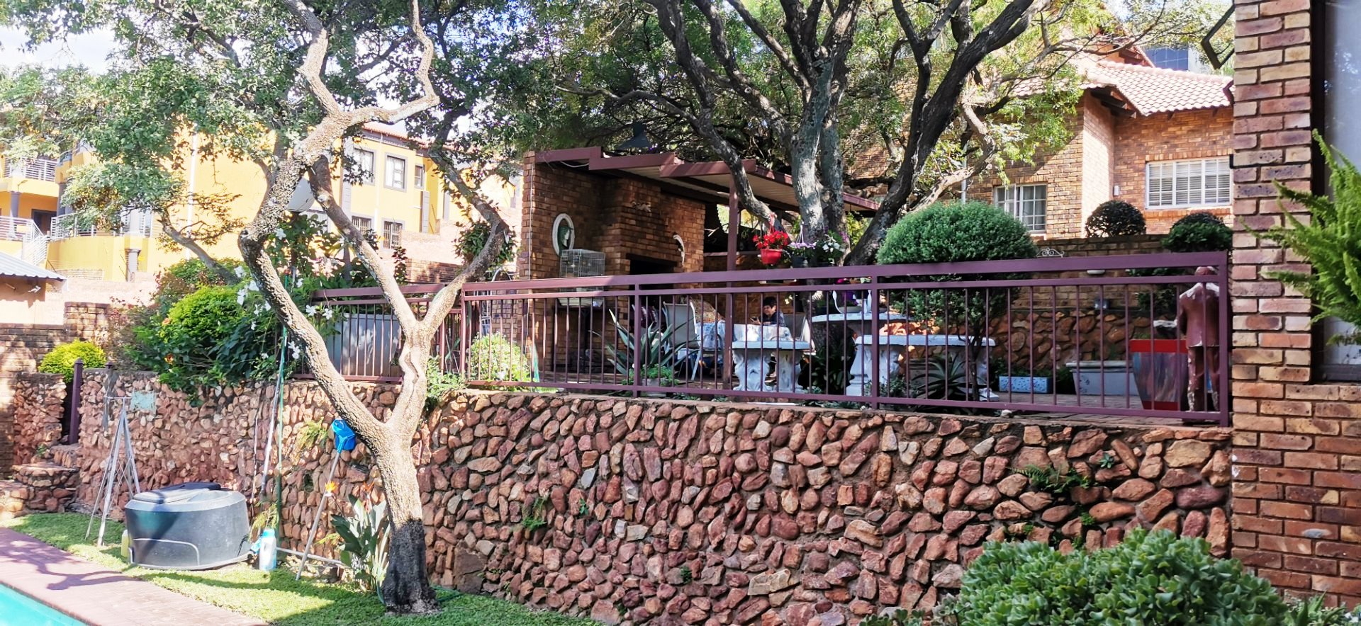 Three bedroom with study for sale in Ninapark