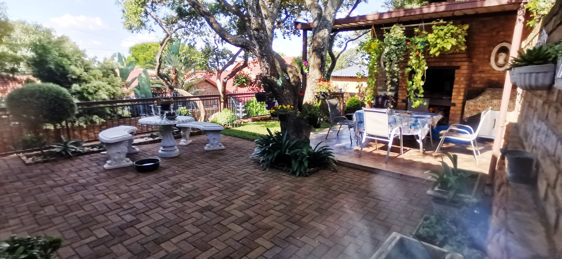 Three bedroom with study for sale in Ninapark