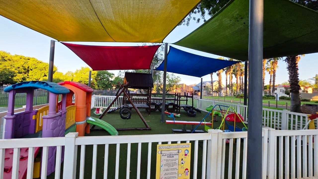 Five bedroom house for sale in Montana Tuine