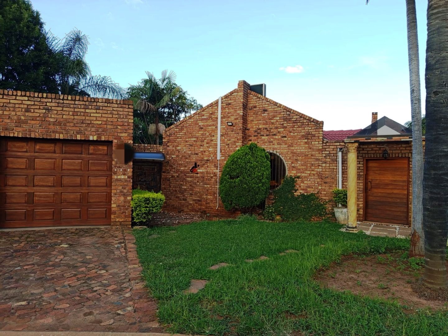 Three bedroom house for sale in Karenpark
