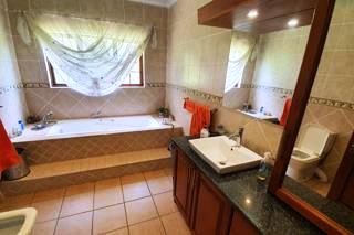 Two ha plot for sale in Heatherdale