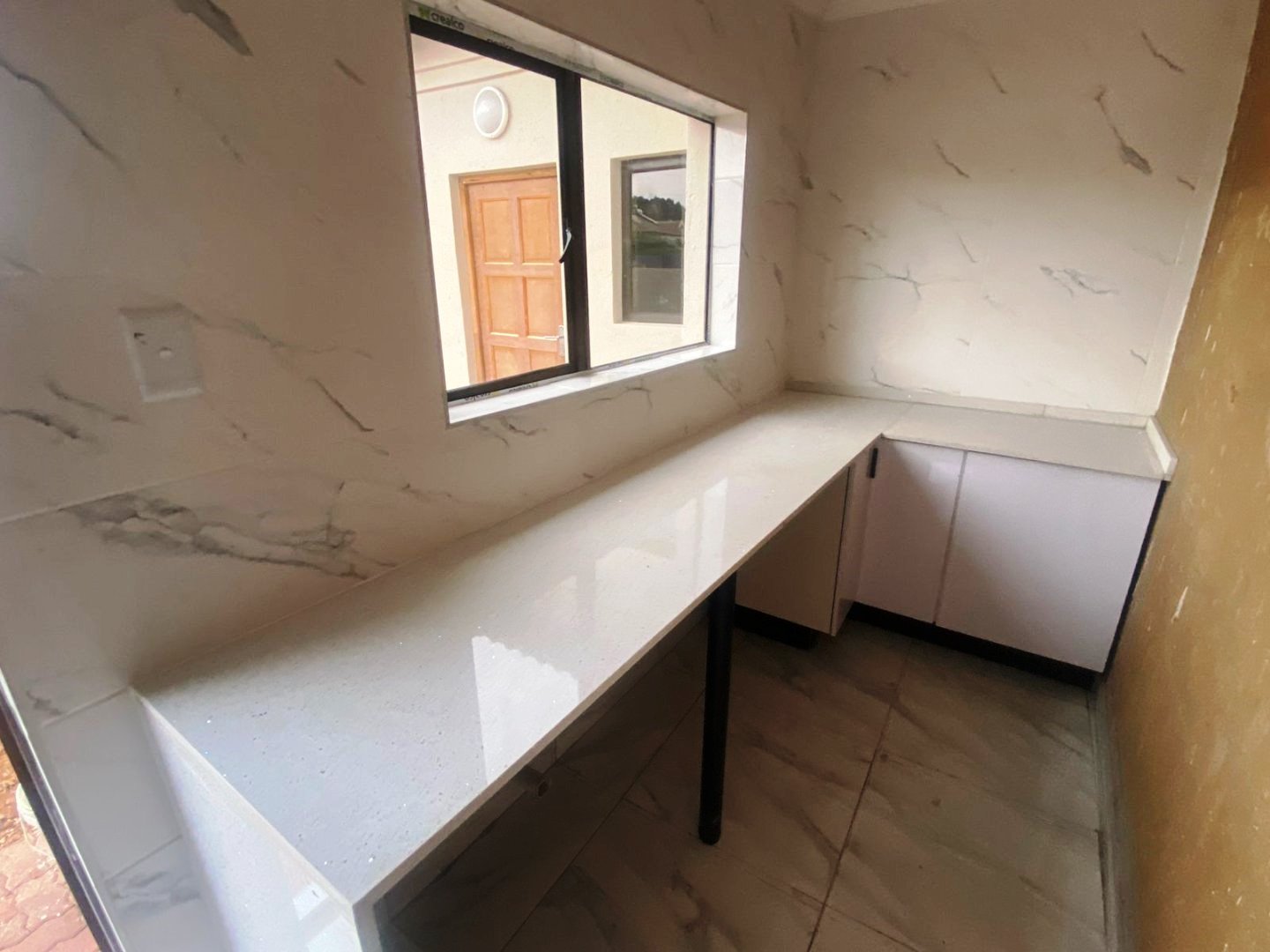 Modern four bedroom in Amandasig for sale