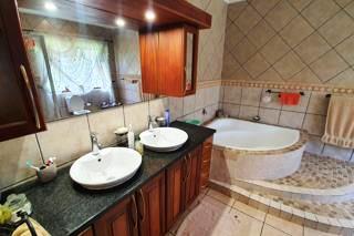 Two ha plot for sale in Heatherdale