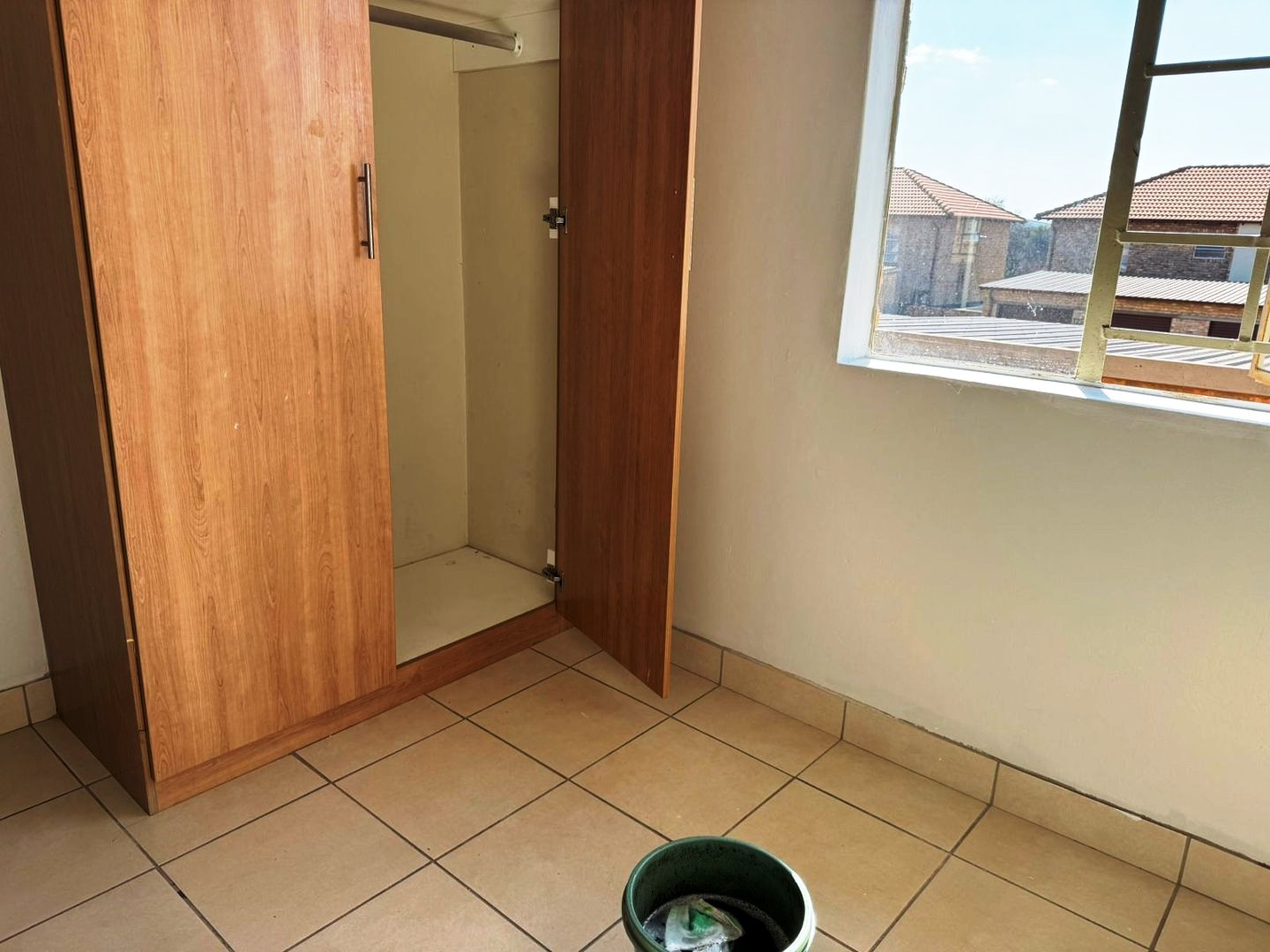 Three bedroom townhouse in Annlin for sale