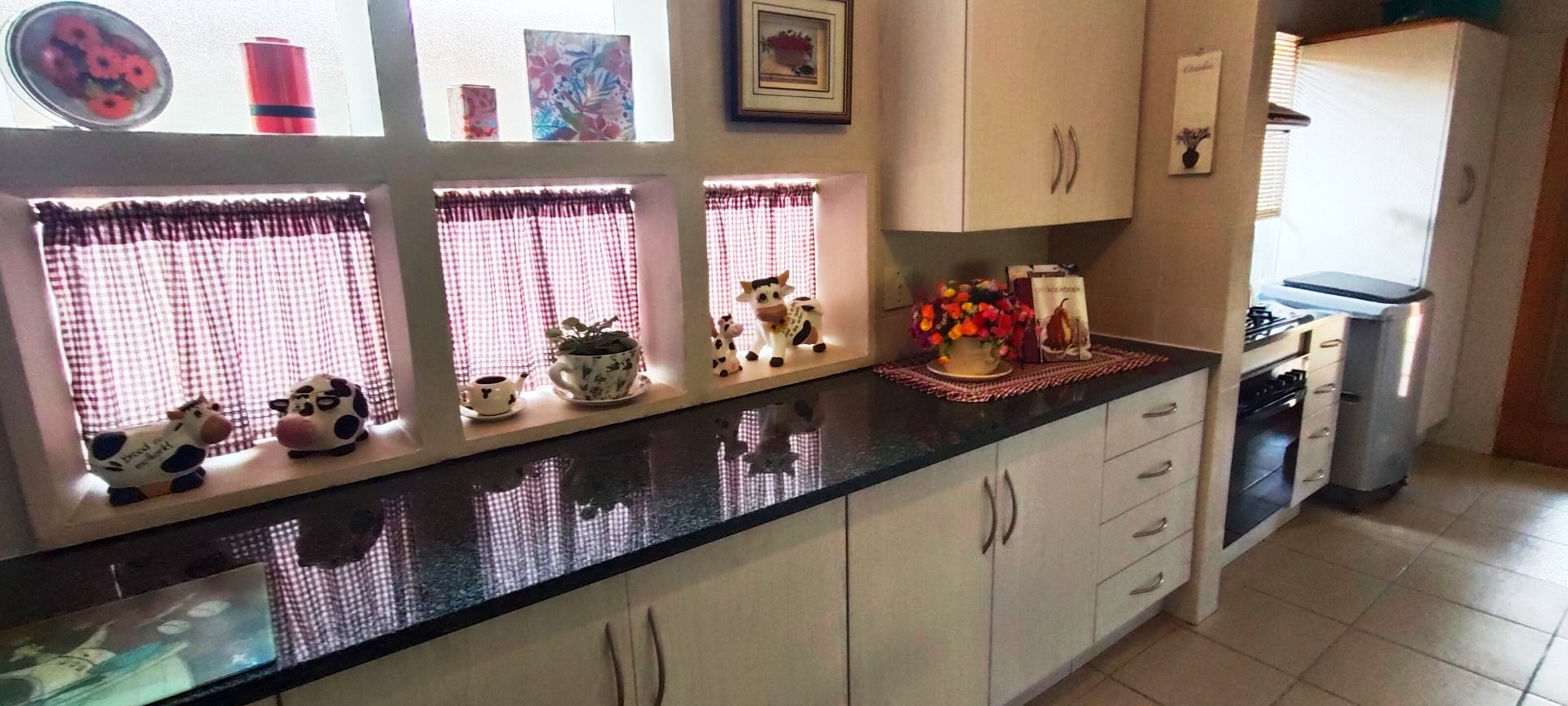 Three bedroom for sale in Clarina over fifty