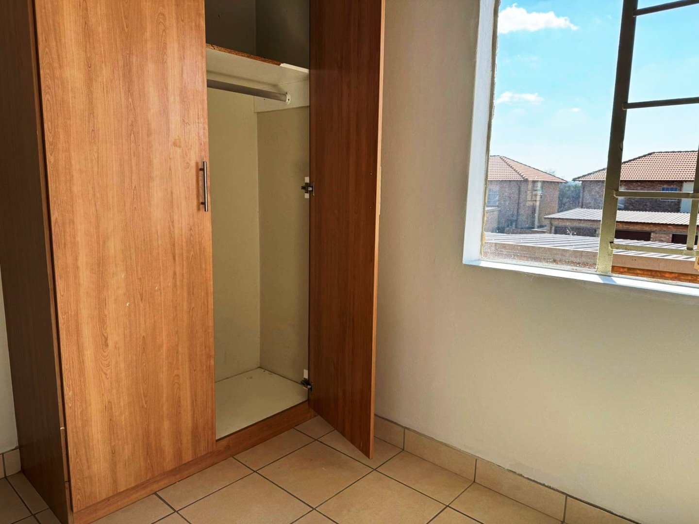 Three bedroom townhouse in Annlin for sale