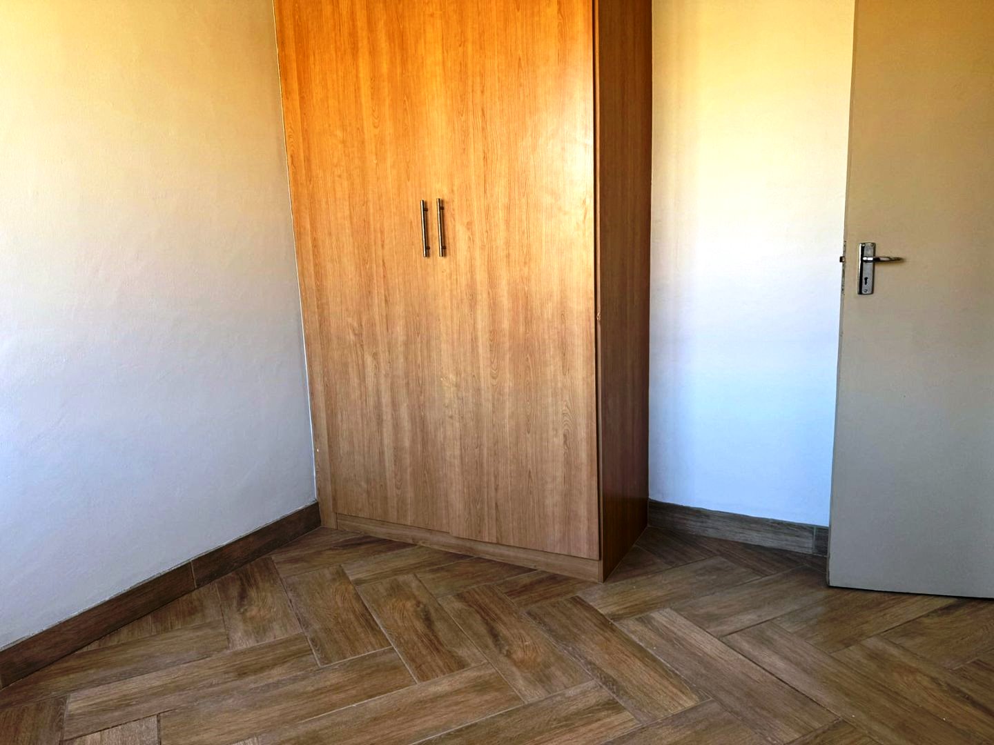 Three bedroom townhouse in Annlin for sale