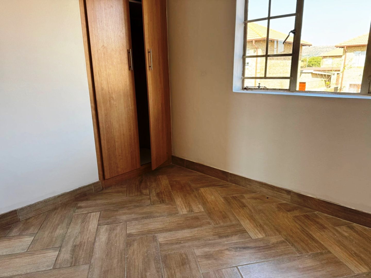 Three bedroom townhouse in Annlin for sale