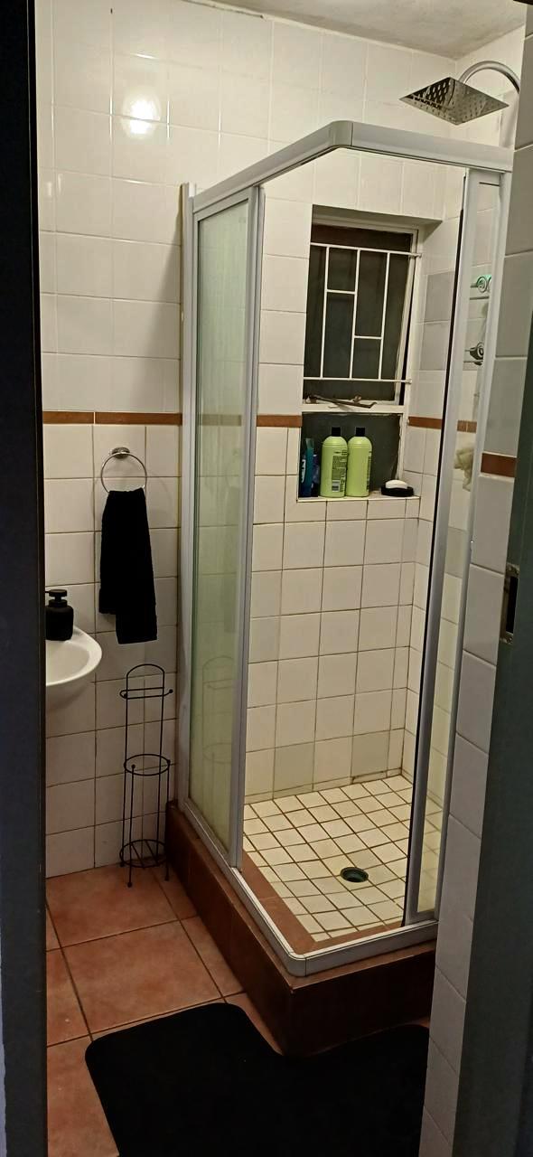 Large three bedroom for sale in Pta North area