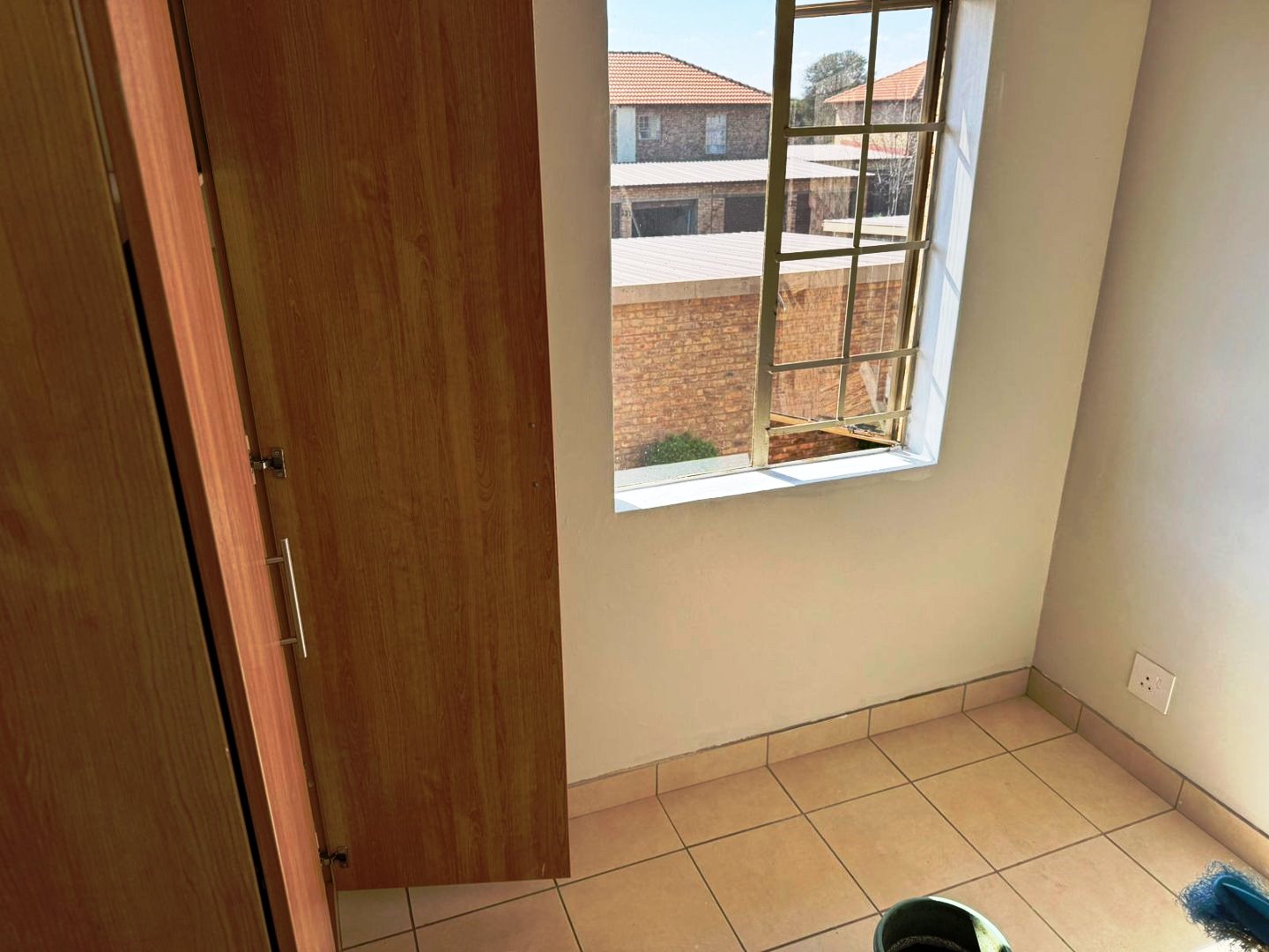 Three bedroom townhouse in Annlin for sale