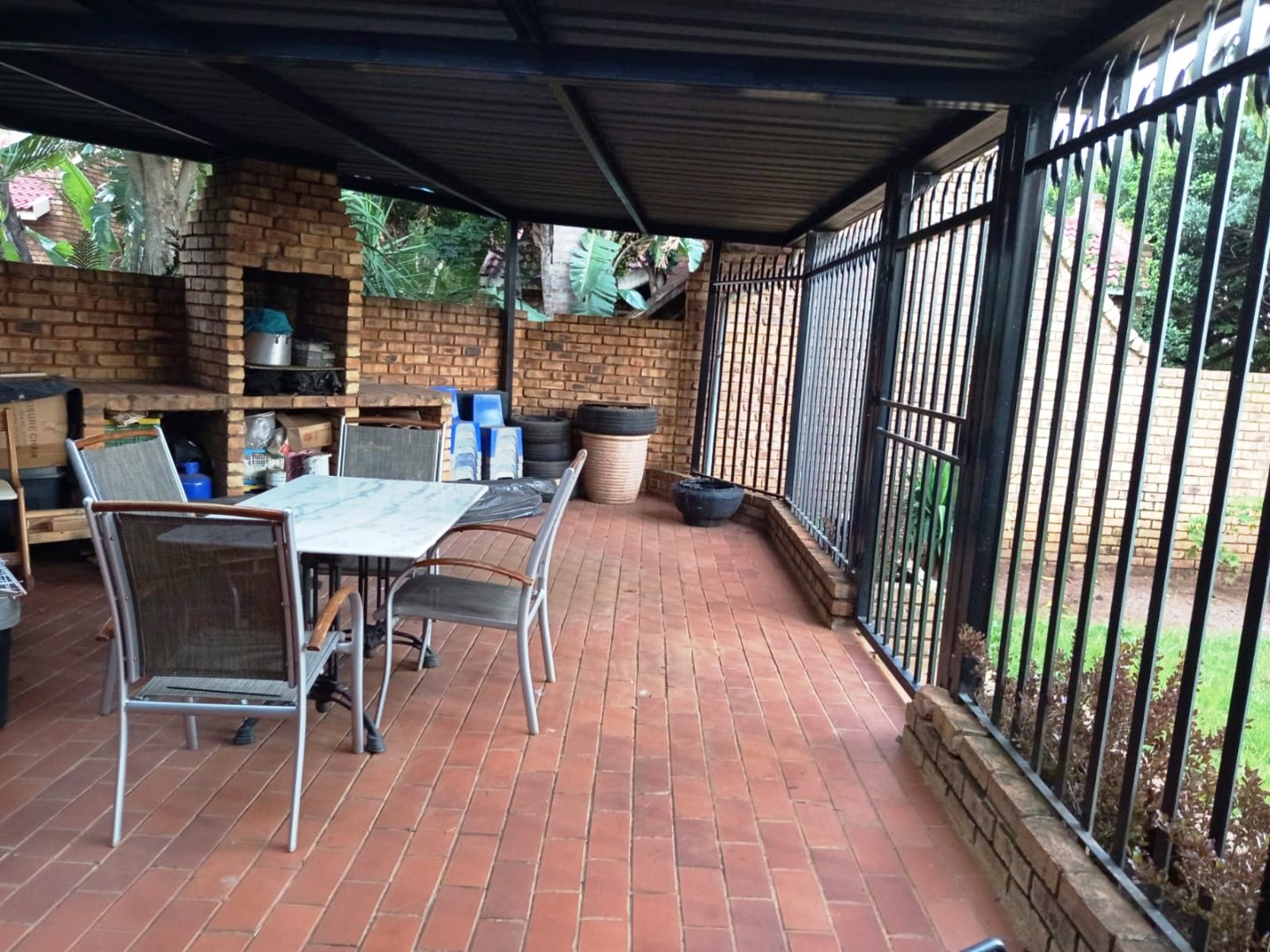 Three bedroom house for sale in Karenpark