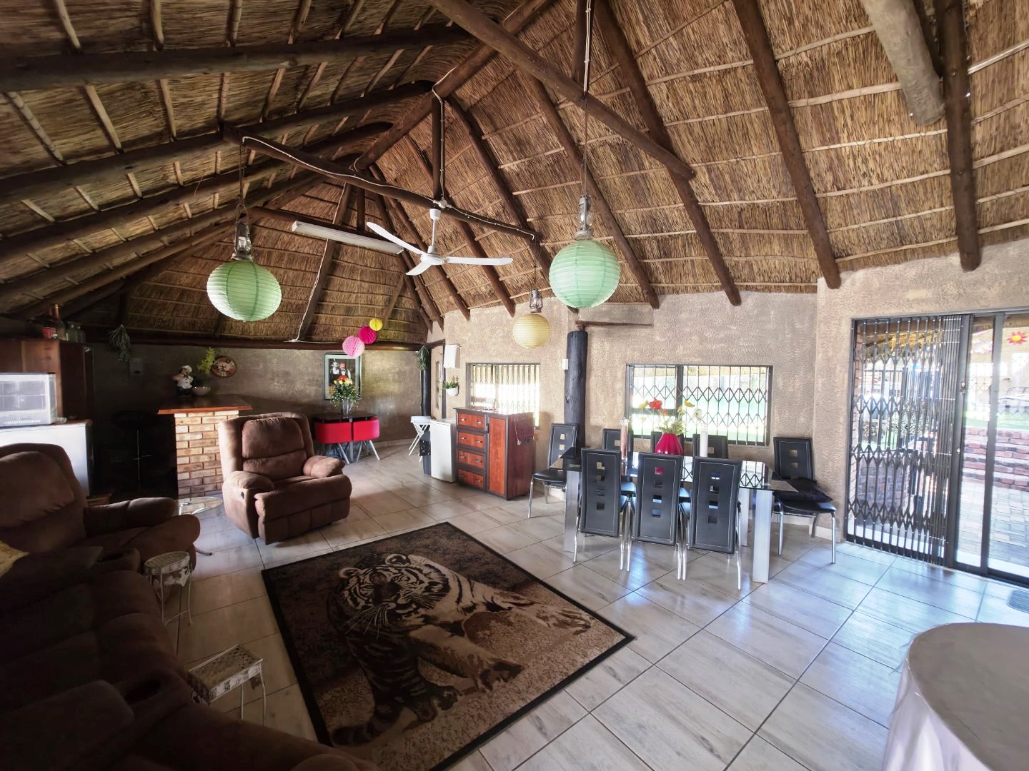 Large four bedroom house in Dorandia for sale