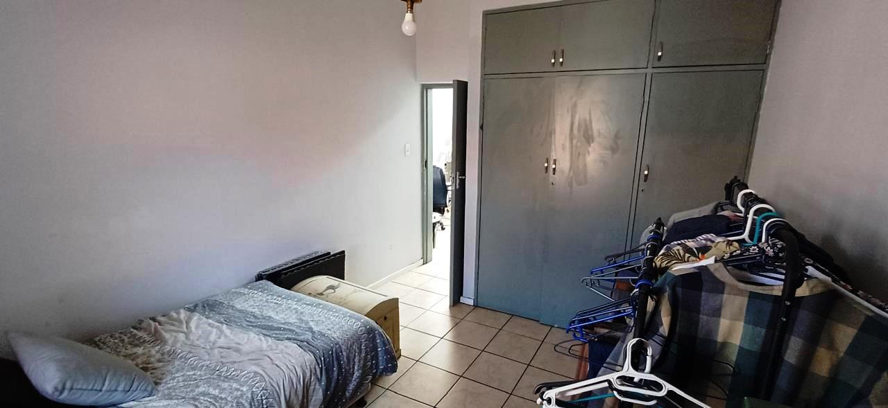 Large three bedroom for sale in Pta North area