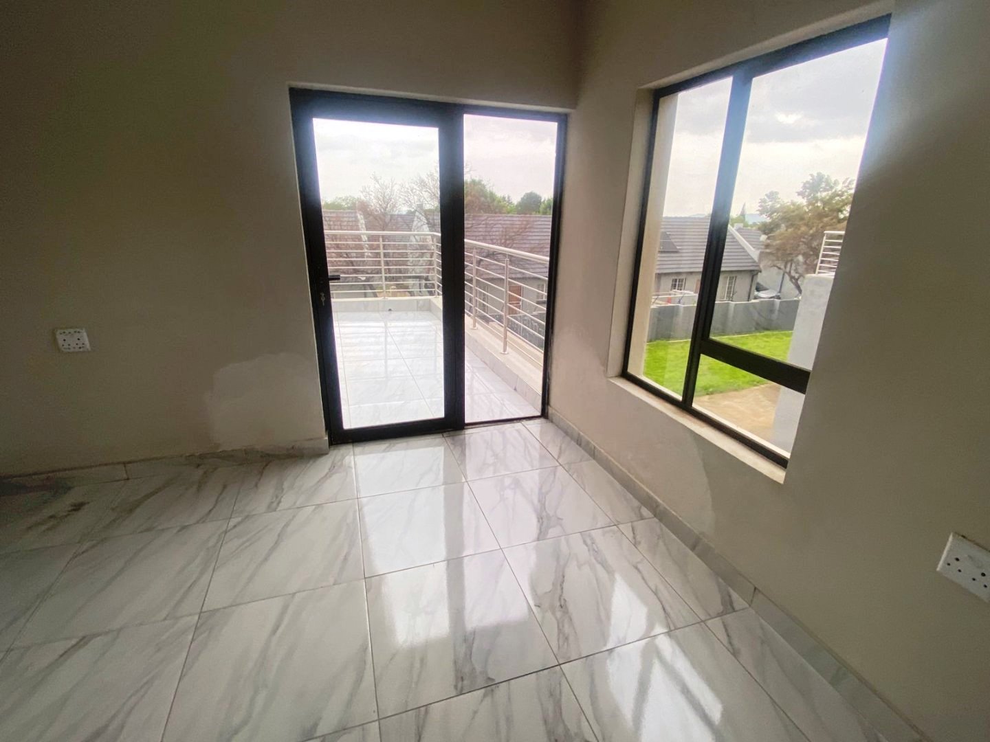 Modern four bedroom in Amandasig for sale