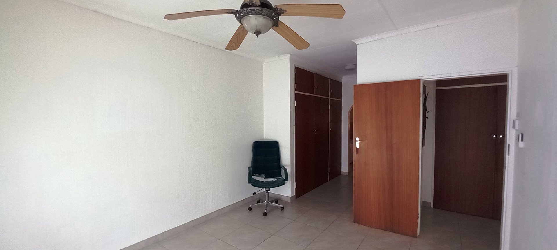 Four bedroom house for sale in Magalieskruin