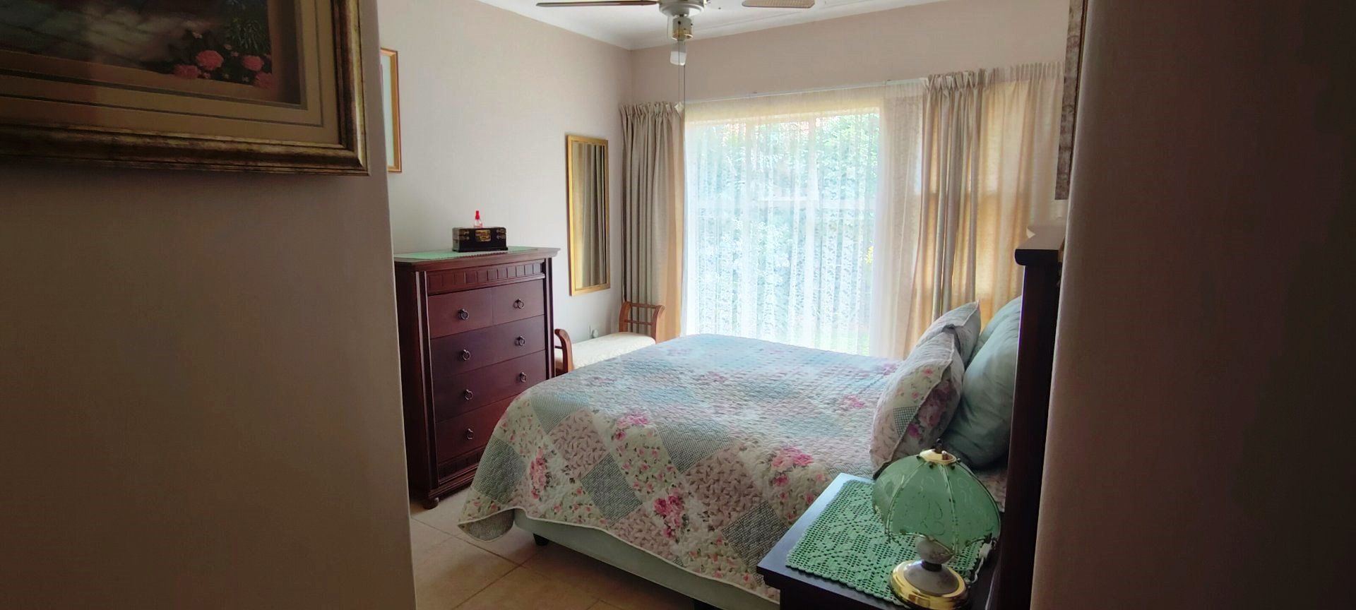 Three bedroom for sale in Clarina over fifty