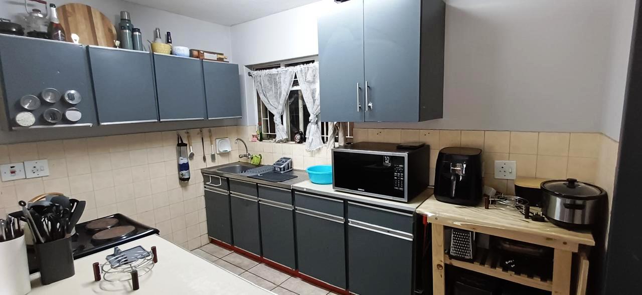 Large three bedroom for sale in Pta North area