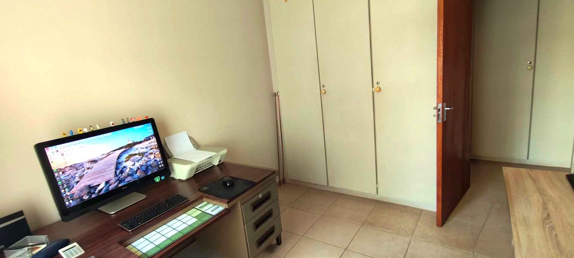 Three bedroom for sale in Clarina over fifty