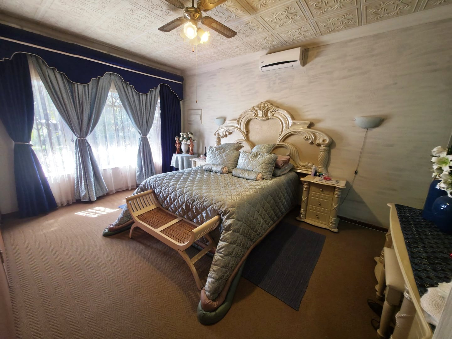 Large four bedroom house in Dorandia for sale